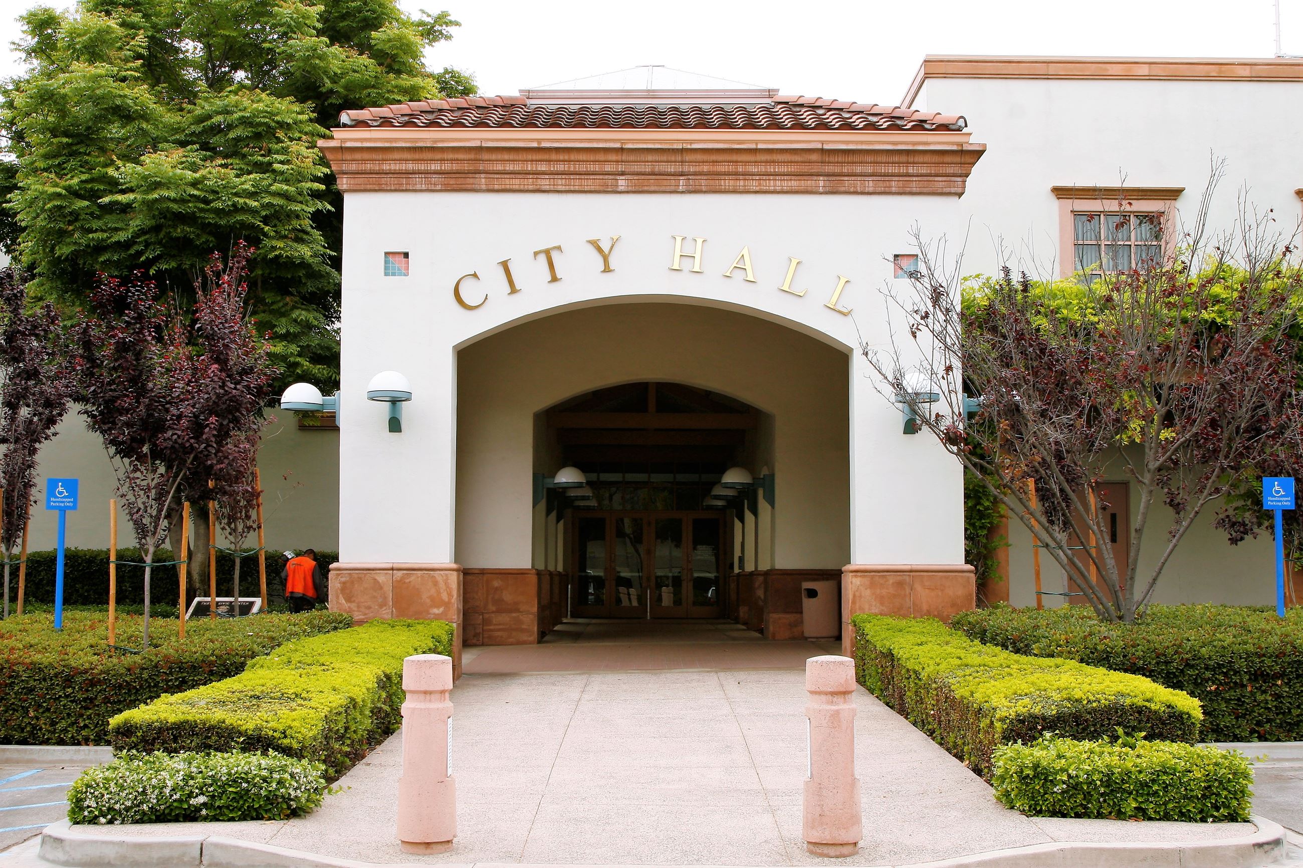 Tustin City Hall